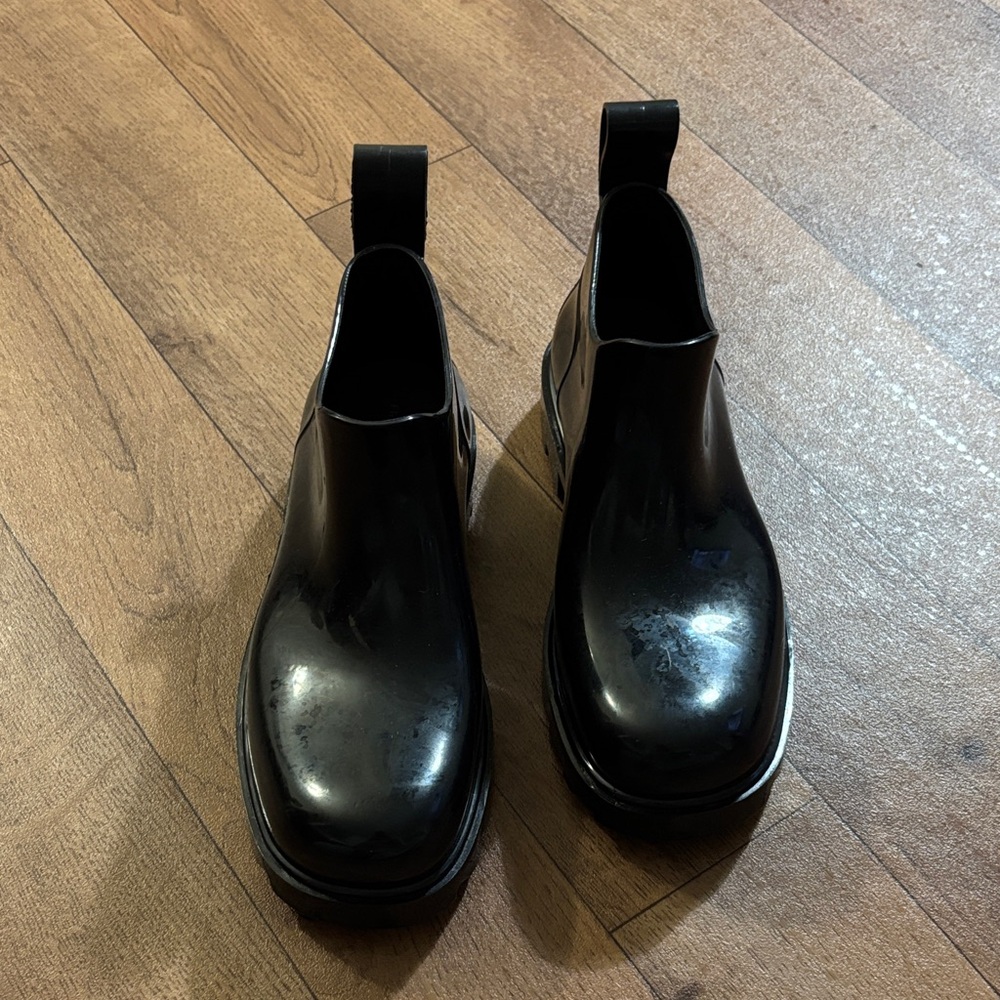 Free People High Street Rain Boot black rubber size 9 (fits 10) spring showers